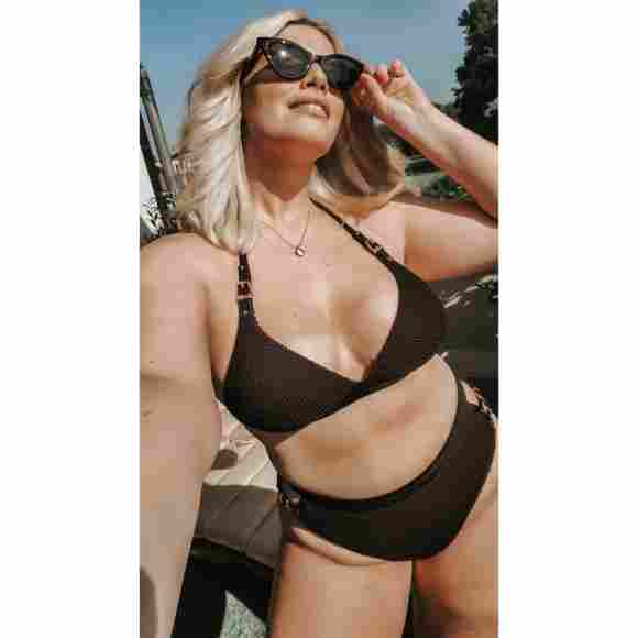 Model Angelina Kirsch zeigt ihre Kurven im Bikini auf Instagram