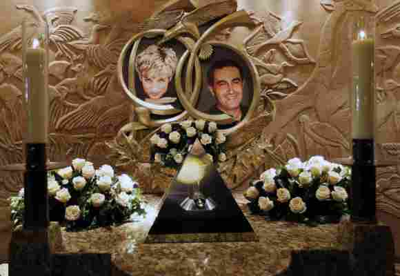 Traueraltar für Lady Diana und Dodi Al-Fayed