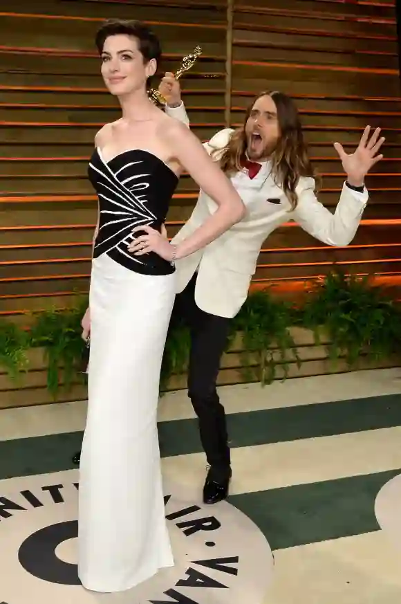 Anne Hathaway Jared Leto Oscars