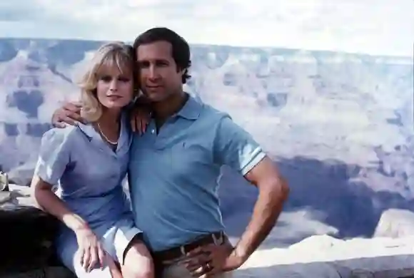 Beverly D'Angelo und Chevy Chase in „Die schrillen vier auf Achse“