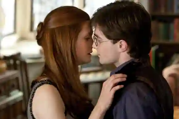 Bonnie Wright und Daniel Radcliffe in "Harry Potter" 2010