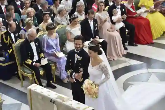 Carl Philip von Schweden und Prinzessin Sofia bei ihrer Trauung