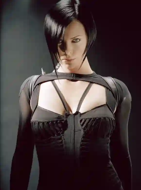 Charlize Theron in „AEon Flux"