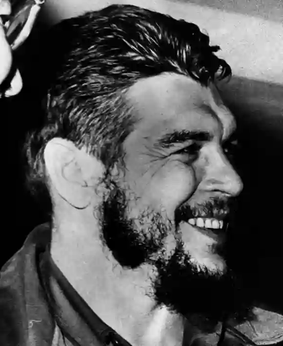 Che Guevara war Revolutionär, Guerillaführer, Arzt und Autor