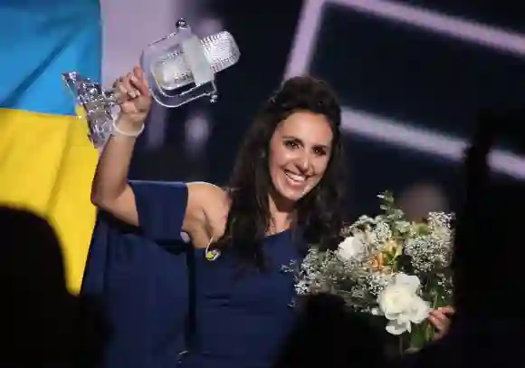 Ukraine-Vertreterin Jamala kann ihren ESC-Sieg kaum fassen