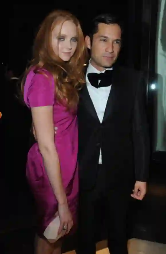 Lily Cole und Enrique Murciano besuchen die Montblanc Paris Flagship Boutique Launch Inauguration Cocktail Party am 1. Oktober 2009 in Paris, Frankreich