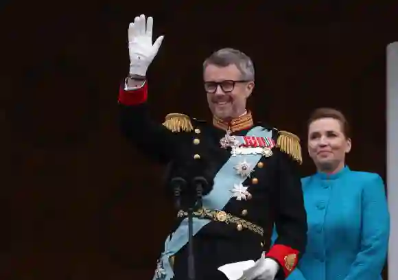 König Frederik von Dänemark hält seine erste Ansprache als Regent