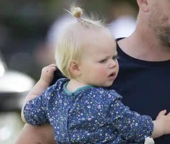 Die kleine Lena Tindall wurde 2018 als Tochter von Zara und Mike Tindall geboren.
