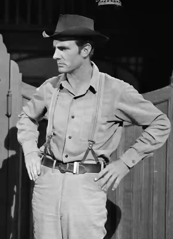 Dennis Weaver