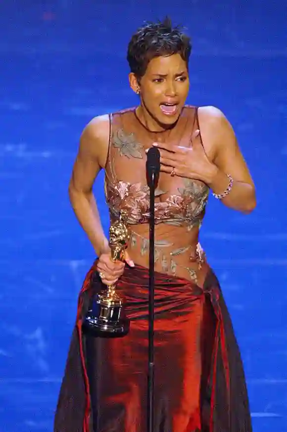 Halle Berry bei den Oscars 2002