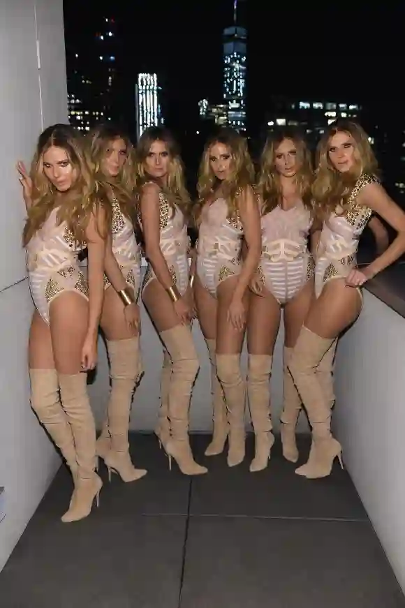 Heidi Klum mit fünf Klonen an Halloween 2016