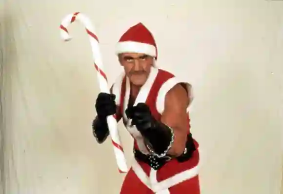 hulk hogan santa claus mit muckis