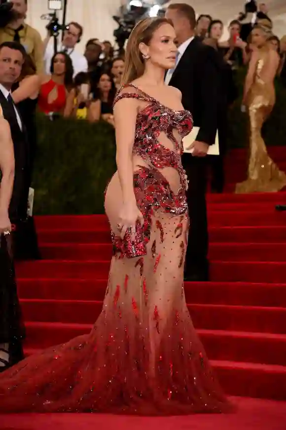 Jennifer Lopez auf der Met Gala 2015