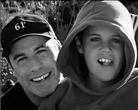 John Travolta und Sohn Jett Travolta 2022 Instagram Tribut Todesursache 2009 Alter