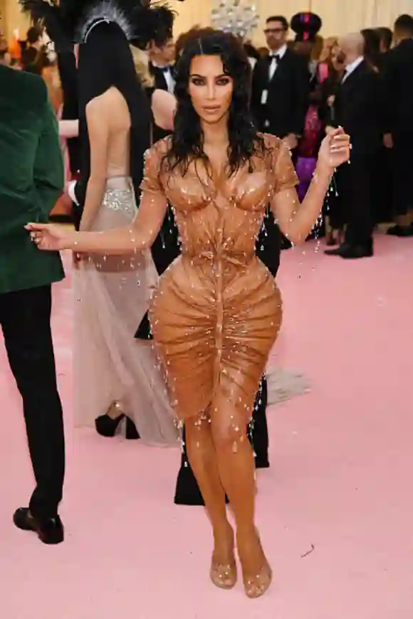 Kim Kardashian besucht die Met Gala 2019