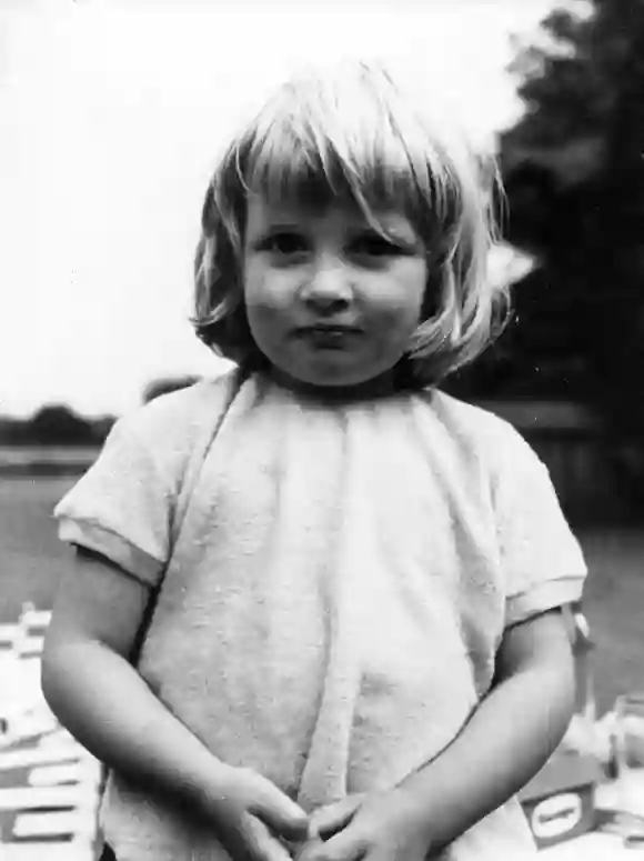 Lady Diana mit zwei Jahren