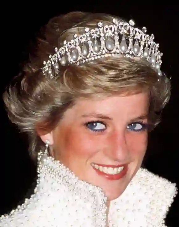 Lady Diana mit Tiara