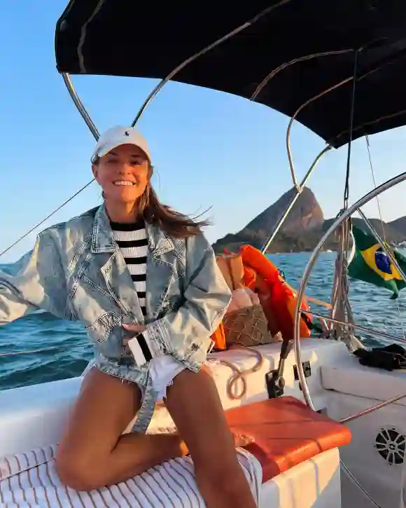 laura wontorra heiß hot hotpants shorts