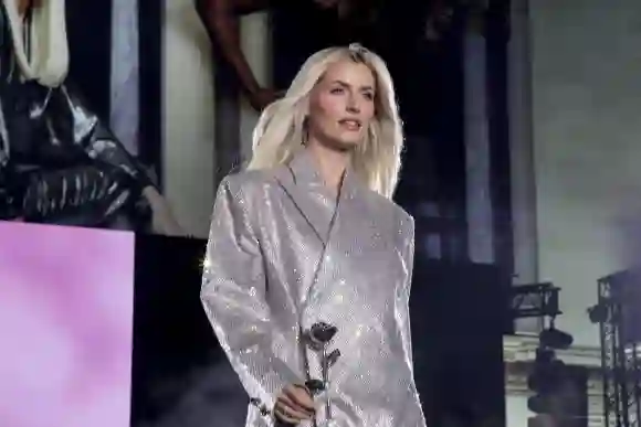 lena gercke heute laufsteg heiß hot freizügig