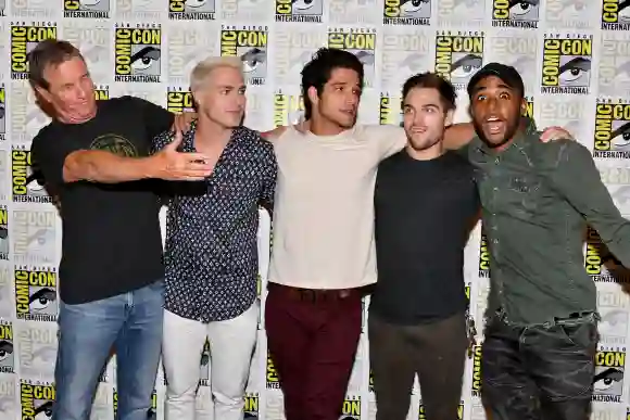 Die „Teen Wolf“-Stars Linden Ashby, Colton Haynes, Tyler Posey, Dylan Sprayberry und Khylin Rhambo (von links) bei der Comic-Con 2017