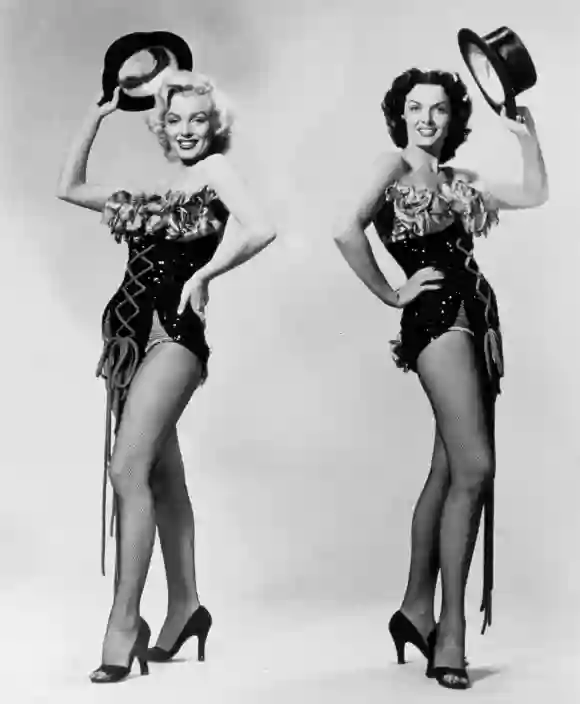 Marilyn Monroe und Jane Russell im Film 'Gentlemen Prefer Blondes' (1953)
