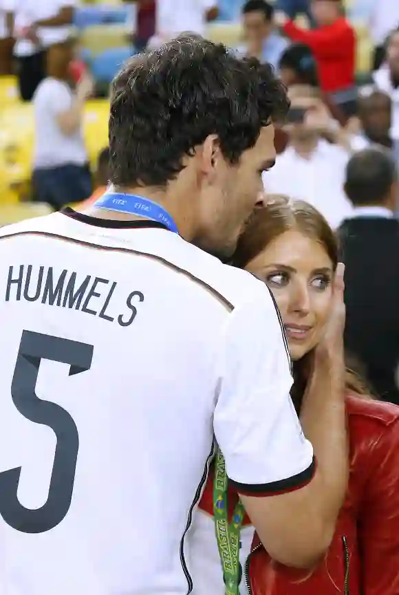 Mats Hummels und Cathy Fischer beim WM-Finale 2014