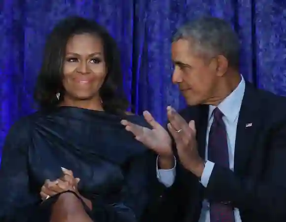 Der ehemalige US-Präsident Barack Obama und die First Lady Michelle Obama nehmen an der Enthüllung ihrer offiziellen Porträts teil.