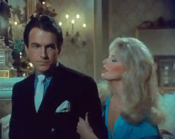 Morgan Fairchild und Mark Harmon in „Flamingo Road“