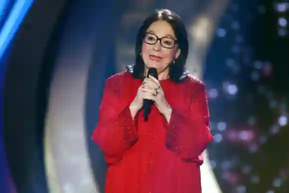 Nana Mouskouri