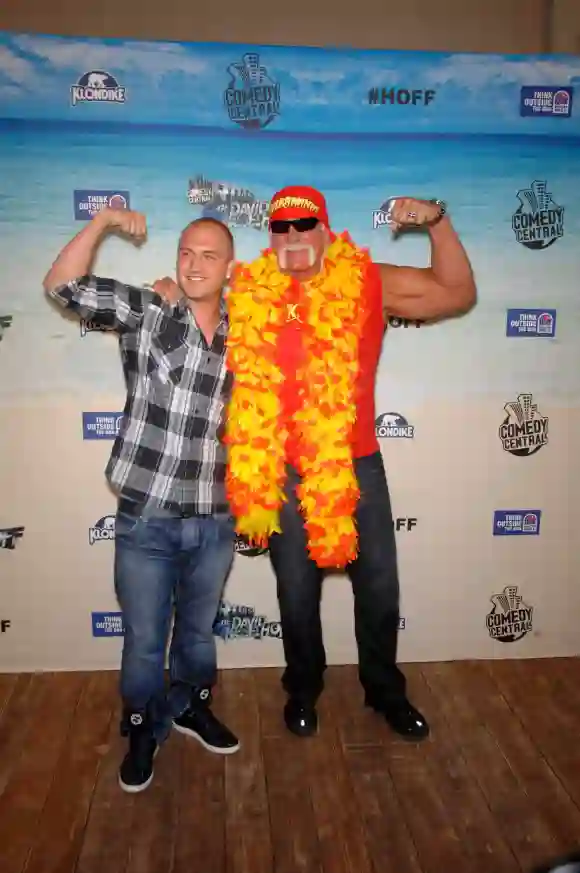 Nick Hogan (L) und Hulk Hogan