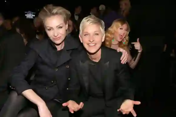 Portia de Rossi und Ellen DeGeneres wurden von Kelly Clarkson gephotobombed