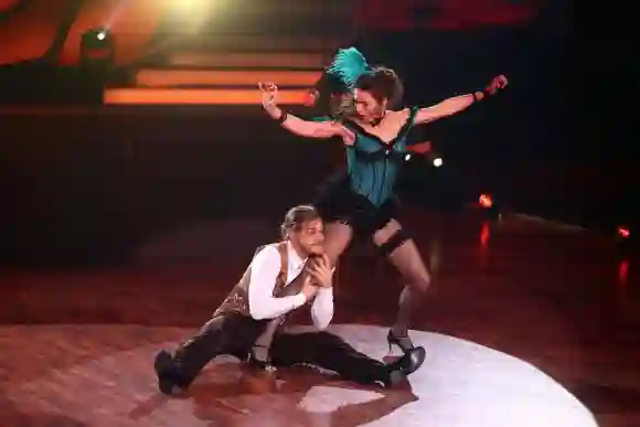 Renata Lusin und Rurik Gislason bei „Let's Dance“