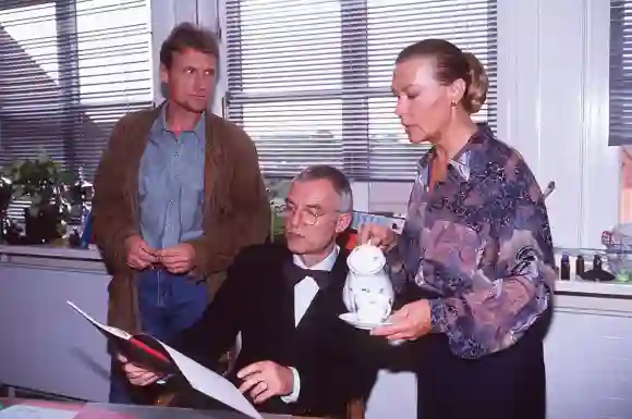 Robert Atzorn, Charles Brauer und Ingrid van Bergen in "Unser Lehrer Doktor Specht"