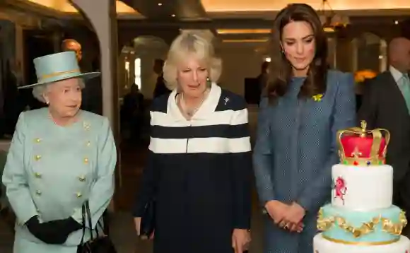 Königin Elisabeth II., Königin Camilla und Herzogin Kate