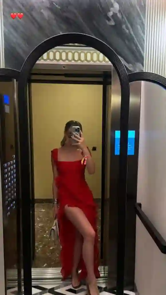 shania geiss heiß sexy rotes kleid beine model look