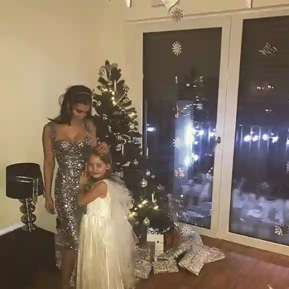 Sila Sahin und ihre Schwester freuen sich schon auf Weihnachten