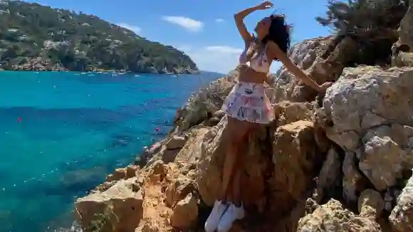 verona pooth heiß sexy freizügig look rock body beine