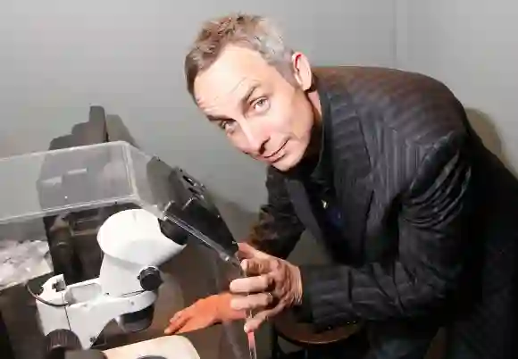 Wallace Langham bei der Eröffnung von „CSI: The Experience“