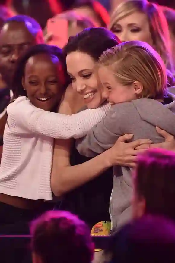 Zahara Marley Jolie-Pitt, Angelina Jolie und Shiloh Nouvel Jolie-Pitt