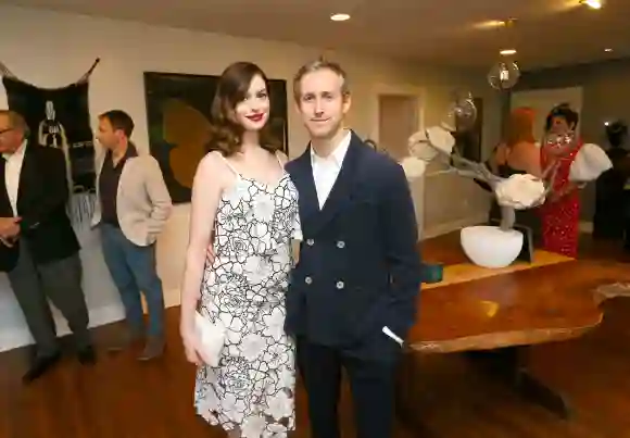 Anne Hathaway und Adam Shulman