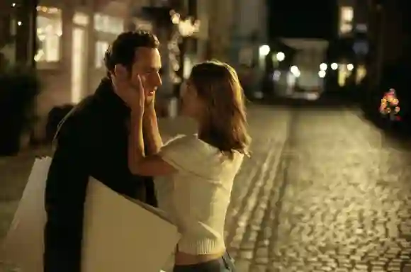 Andrew Lincoln und Keira Knightley in „Tatsächlich...Liebe“