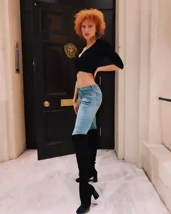 Anna Ermakova Crop Top Instagram Winter