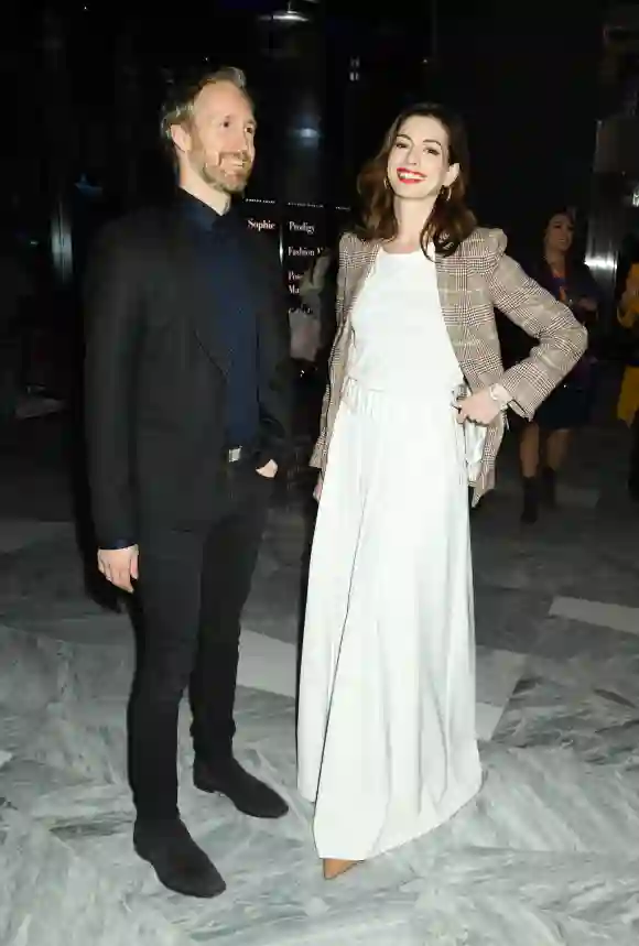 Anne Hathaway und Adam Shulman