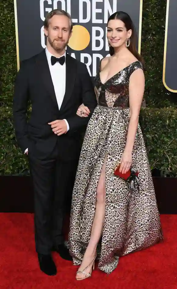 Anne Hathaway und Adam Shulman