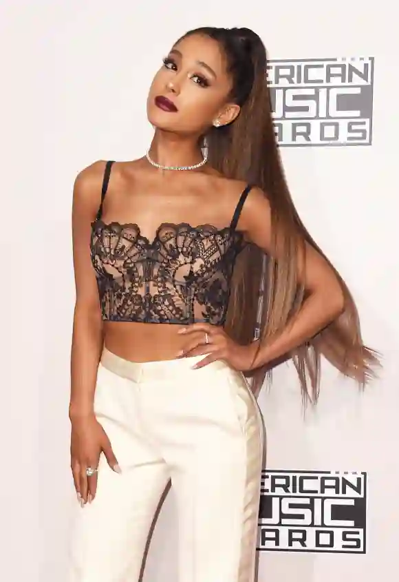 ariana grande heiß sexy