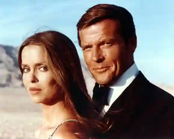 Barbara Bach und Roger Moore im „Bond“-Film „Der Spion, der mich liebte“