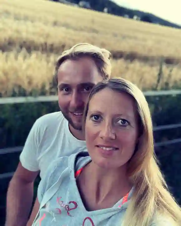 „Bauer sucht Frau“-Denise und Nils schwanger eltern baby kind