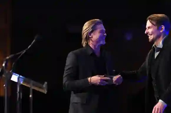 Brad Pitt bedankt sich bei Bradley Cooper, der ihm half, seine Alkoholsucht zu besiegen