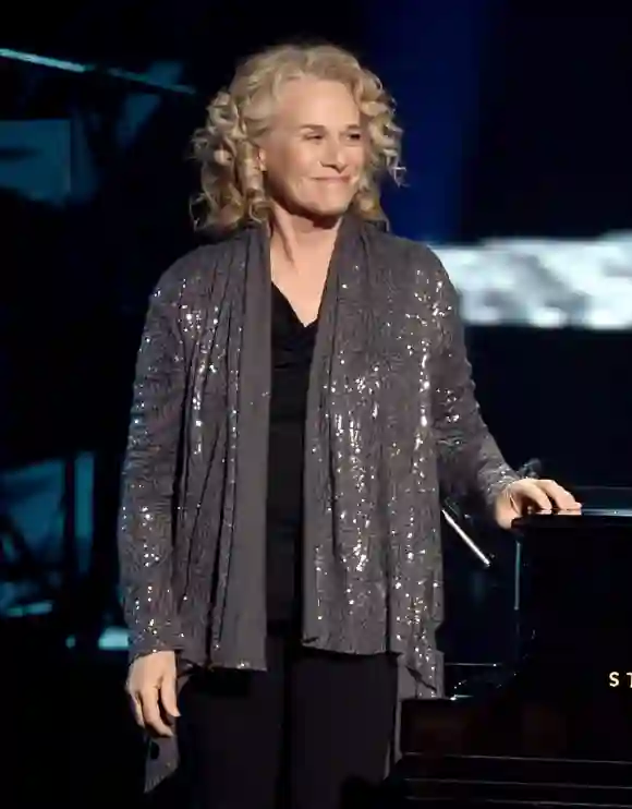Carole King auf der Bühne bei der 28. jährlichen Rock and Roll Hall of Fame Induction Ceremony in Los Angeles 2013