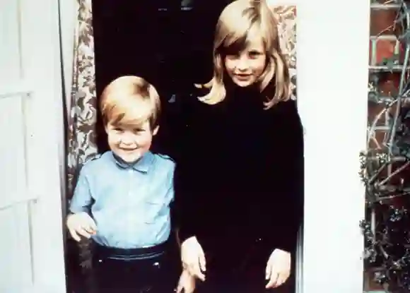 Prinzessin Diana und ihr Bruder Charles Spencer als Kinder